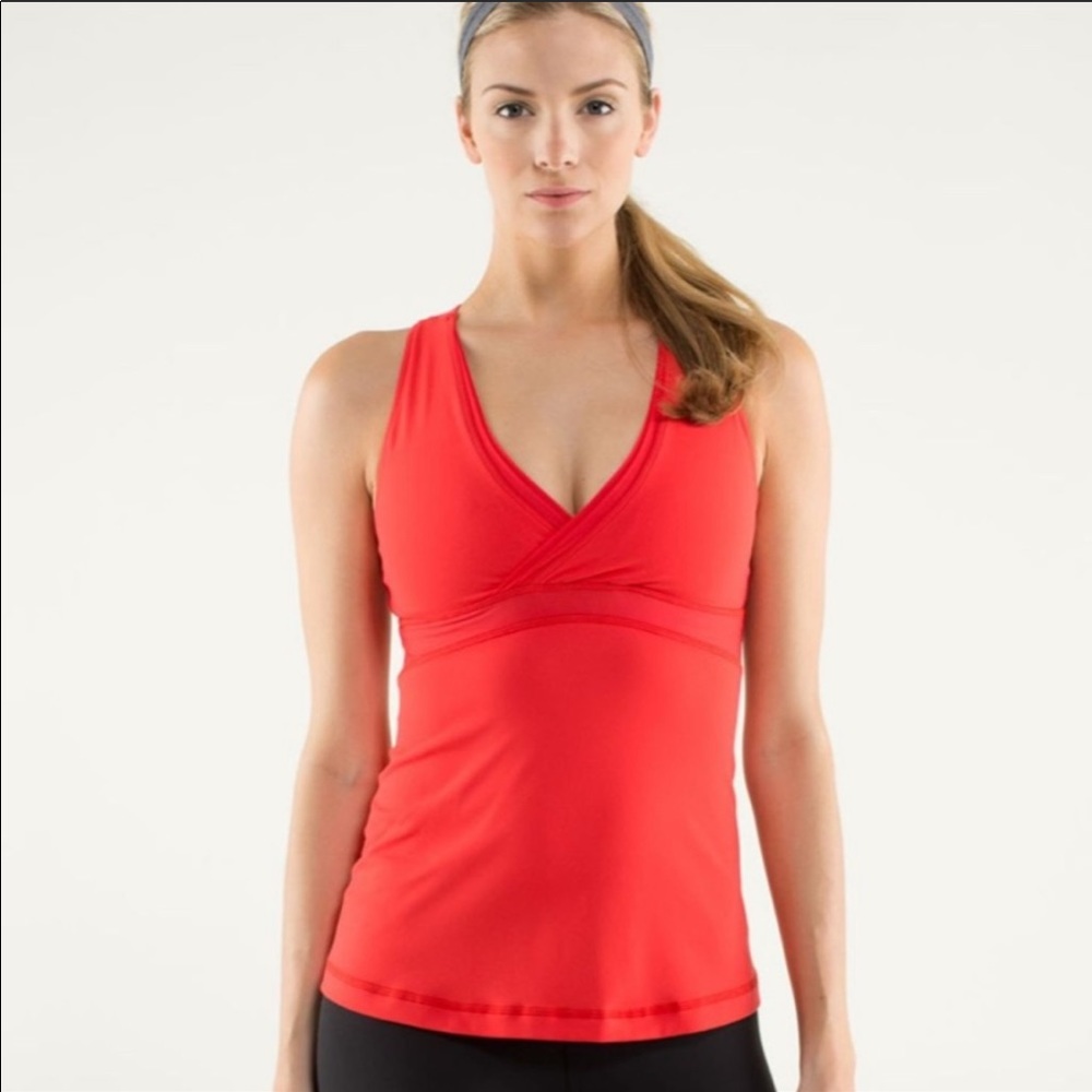 SALE 🎉 LULULEMON DEEP V NECK ATHLETIC TOP MESH